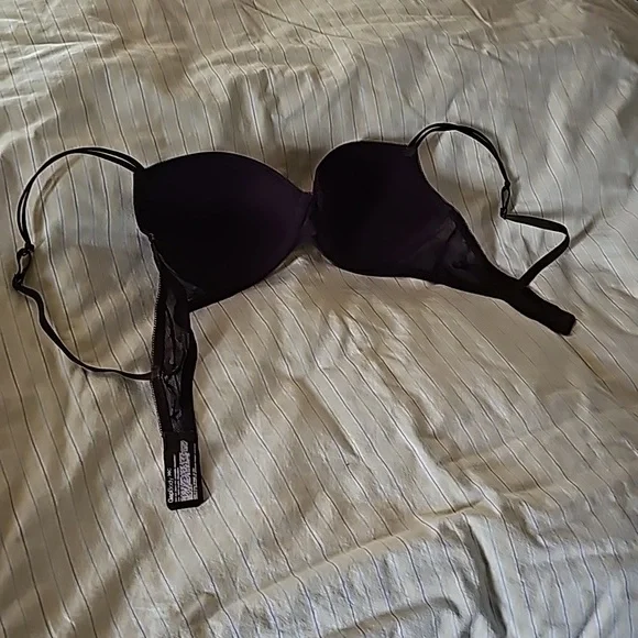 Burgundy bra 🛍3 For $15🛍 - Picture 6 of 12